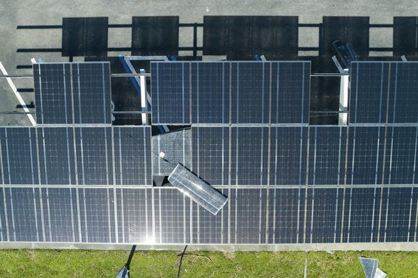 Du projet à la réalisation : comment installer une ombrière photovoltaïque de parking ?