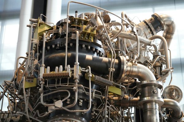 Comment se former aux métiers de l'industrie et de la production