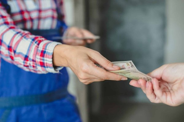 Travailleur indépendant : est-ce que vous pouvez bénéficier d'une avance sur salaire ?